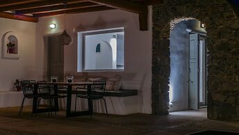 Ortus White Mykonian Luxury Villa