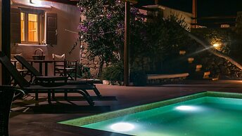 Ortus Ivory Mykonian Luxury Villa