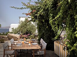 Belvedere Hilltop Complex Rooms & Suites - The Leading Hotels of the W