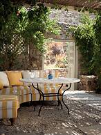 Belvedere Hilltop Complex Rooms & Suites - The Leading Hotels of the W