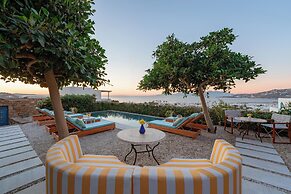 Belvedere Hilltop Complex Rooms & Suites - The Leading Hotels of the W