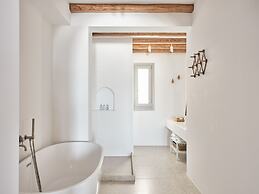 Belvedere Hilltop Complex Rooms & Suites - The Leading Hotels of the W