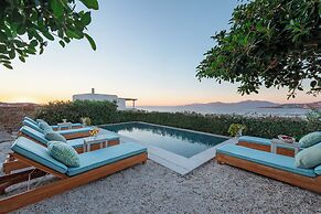 Belvedere Hilltop Complex Rooms & Suites - The Leading Hotels of the W