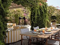 Belvedere Hilltop Complex Rooms & Suites - The Leading Hotels of the W