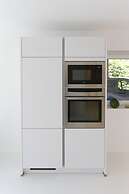 the white design apartment