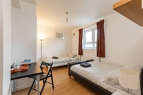 Tower Bridge Accommodation - 1