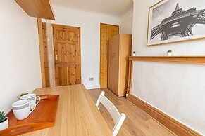 Tower Bridge Accommodation - 1