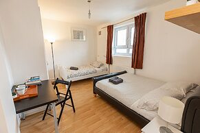 Tower Bridge Accommodation - 1