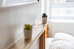 Tower Bridge Accommodation - 1