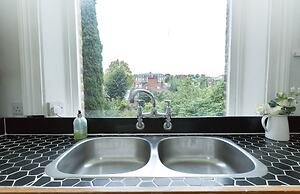 Spacious 1BR Period Apartment Hampstead