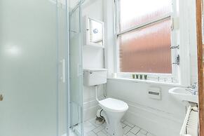 Spacious 1BR Period Apartment Hampstead