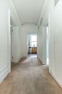 Spacious 1BR Period Apartment Hampstead