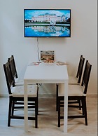 Modern City Apartment Near Central Park