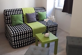 Modern City Apartment Near Central Park