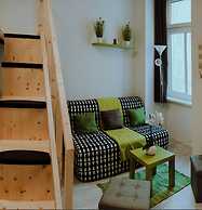 Modern City Apartment Near Central Park