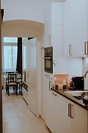 Modern City Apartment Near Central Park