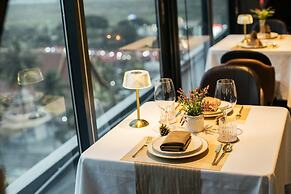 SureStay Hotel by Best Western Vientiane