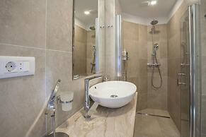 Sand Beach Apartments