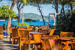 Jet Luxury at Langosta BeachResortVillas