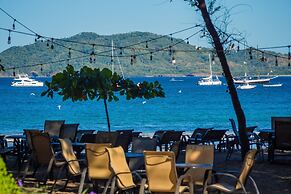 Jet Luxury at Langosta BeachResortVillas