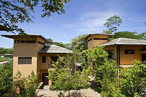 Jet Luxury at Langosta BeachResortVillas