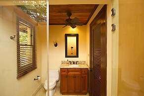 Jet Luxury at Langosta BeachResortVillas