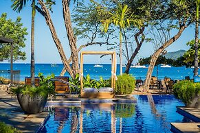 Jet Luxury at Langosta BeachResortVillas