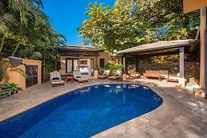 Jet Luxury at Langosta BeachResortVillas