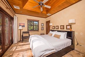 Jet Luxury at Langosta BeachResortVillas