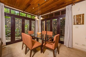 Jet Luxury at Langosta BeachResortVillas