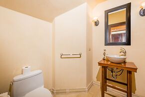 Jet Luxury at Langosta BeachResortVillas