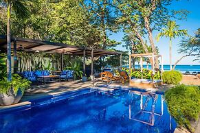 Jet Luxury at Langosta BeachResortVillas