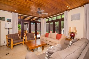 Jet Luxury at Langosta BeachResortVillas