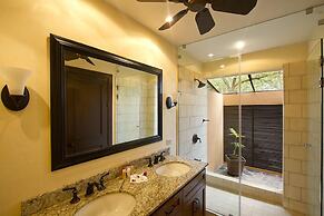 Jet Luxury at Langosta BeachResortVillas