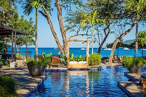 Jet Luxury at Langosta BeachResortVillas