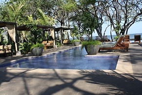 Jet Luxury at Langosta BeachResortVillas