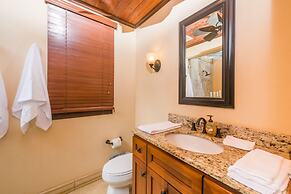 Jet Luxury at Langosta BeachResortVillas