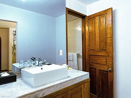 Santo Refugio Heritage Hotel