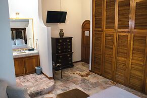 Santo Refugio Heritage Hotel