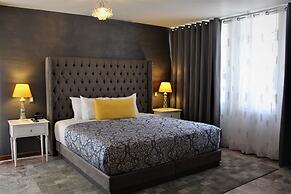 Santo Refugio Heritage Hotel