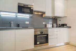 Cozy Seaview Apartment