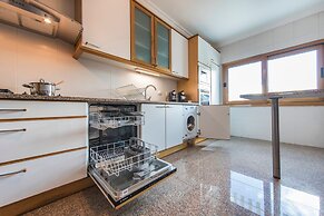 Family Wonder Two Bedroom Garage