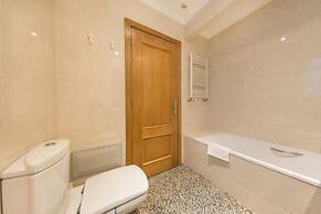 Family Wonder Two Bedroom Garage