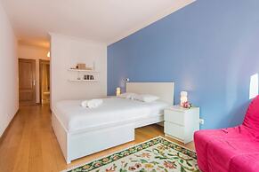 Family Wonder Two Bedroom Garage