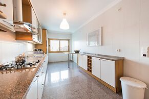 Family Wonder Two Bedroom Garage