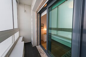 Family Wonder Two Bedroom Garage