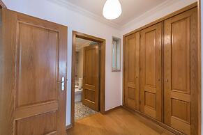 Family Wonder Two Bedroom Garage