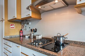 Family Wonder Two Bedroom Garage