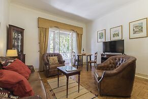 Rustic Seaview Apartment in Cascais