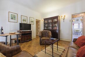 Rustic Seaview Apartment in Cascais